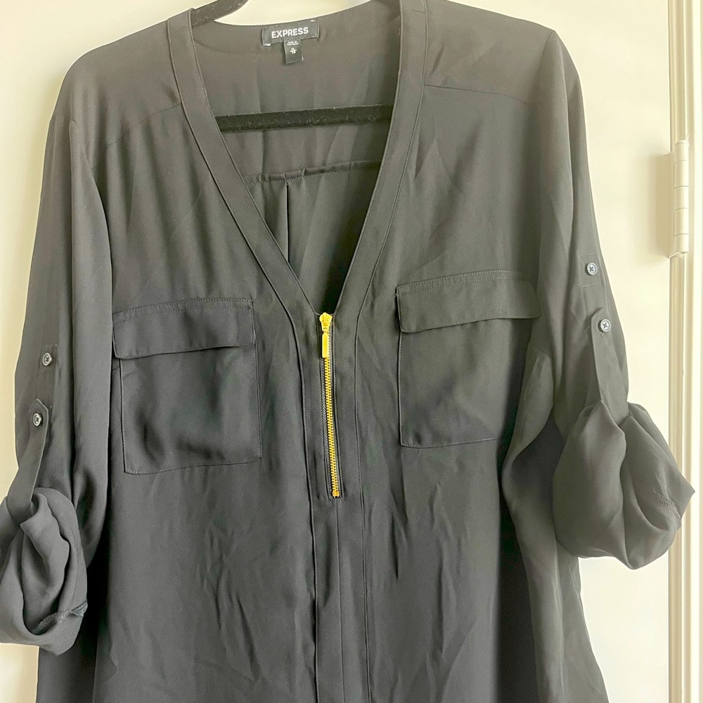 Black Express top. XL.